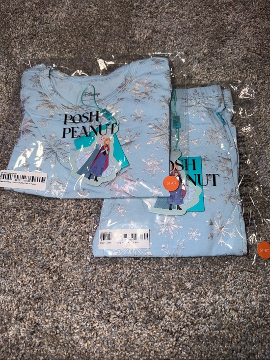 Posh Peanut Other - Posh Peanut x Disney Frozen Elsa Snowflake